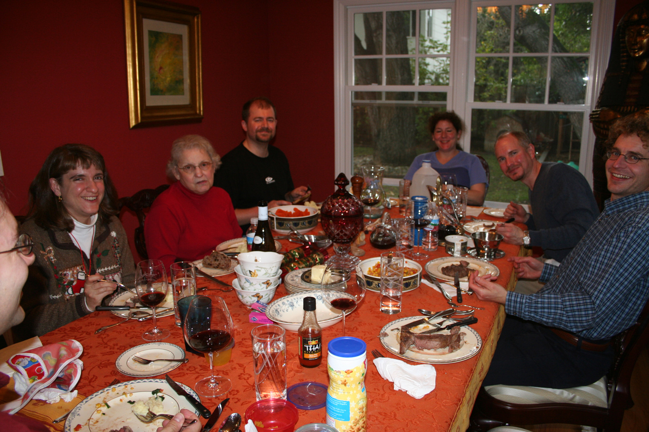 Robert and Carol, Mom, Steve and Jackie, Marc, and me eating Christmas Dinner at Jackie and Steve's