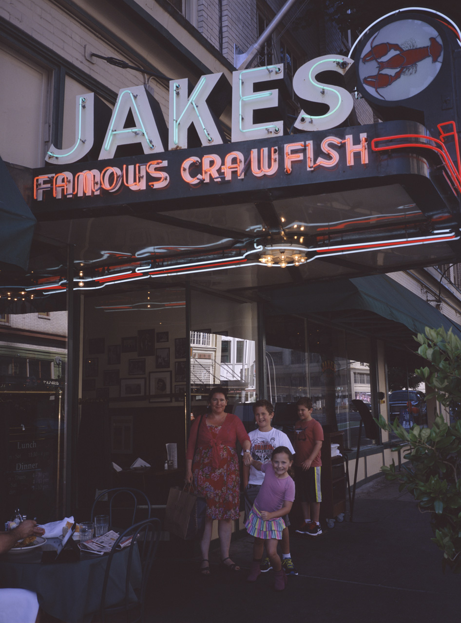 Jackie, John, Sophia, and James at JAKE'S FAMOUS CRAWFISH restaurant